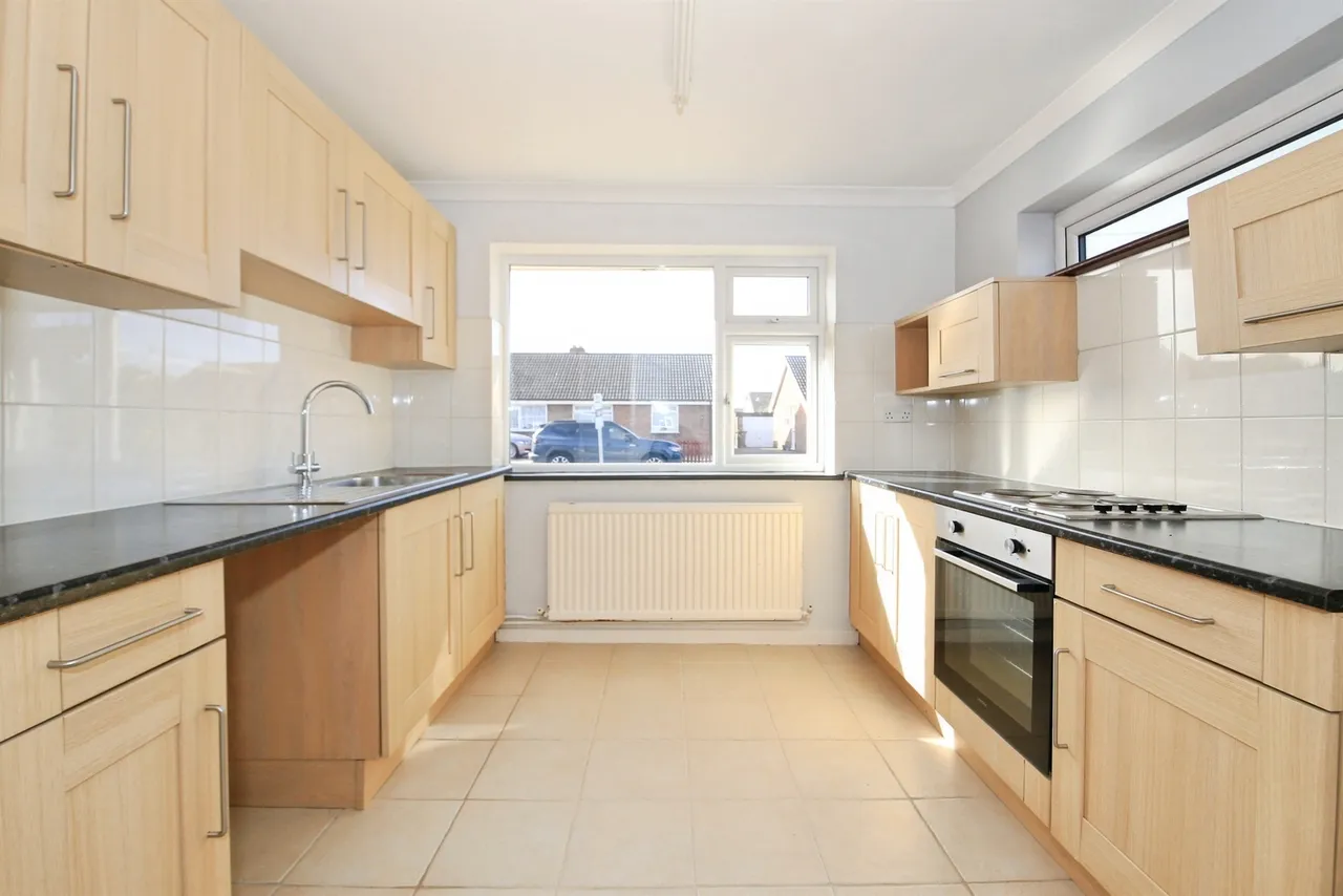 Wakelyn Road, Peterborough, PE7, photo 2
