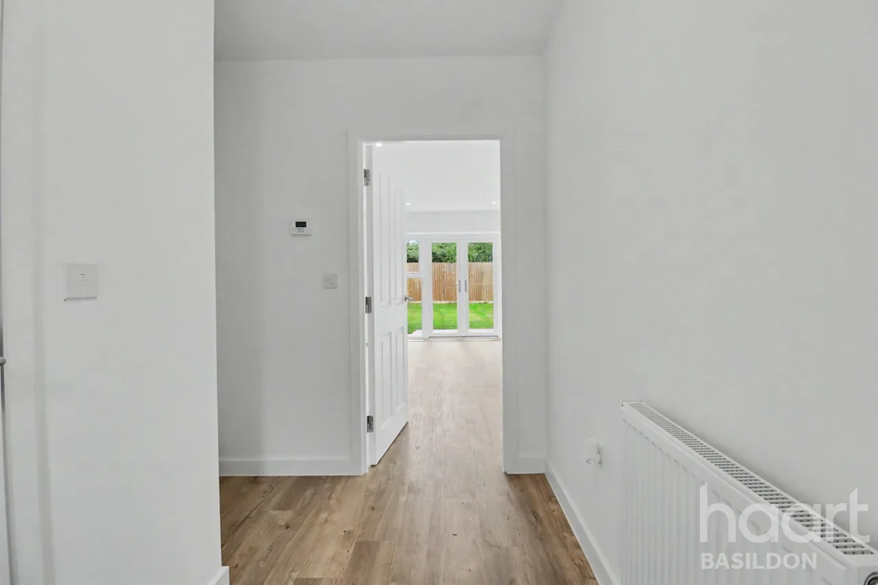 Ghyllgrove Close, Basildon, SS14, photo 5