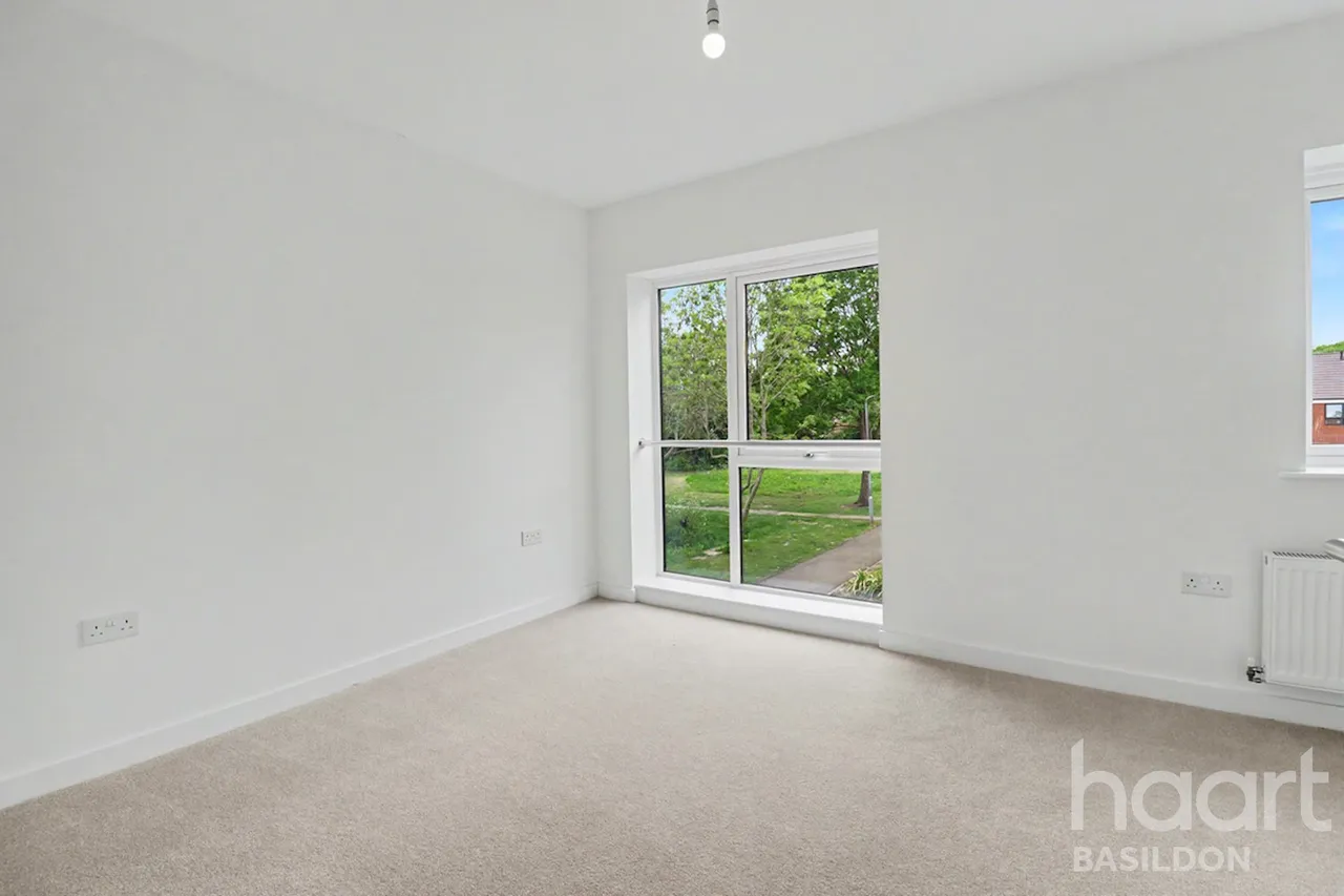 Ghyllgrove Close, Basildon, SS14, photo 12
