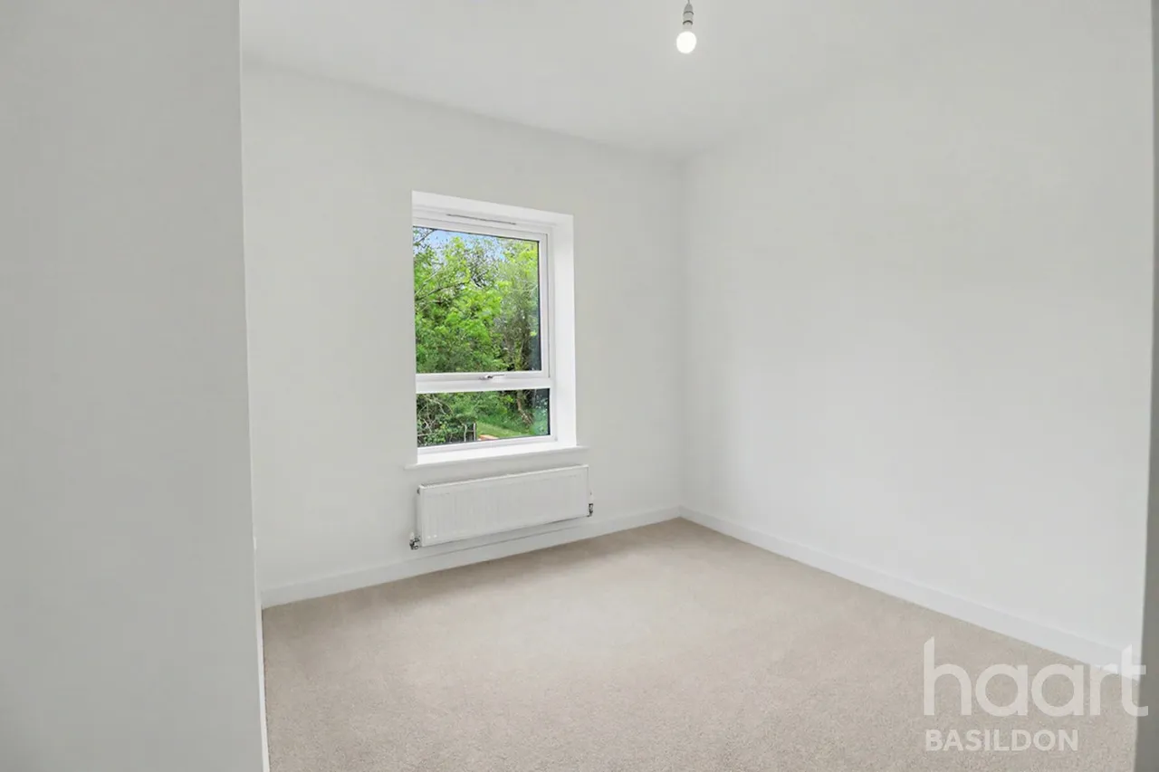 Ghyllgrove Close, Basildon, SS14, photo 10