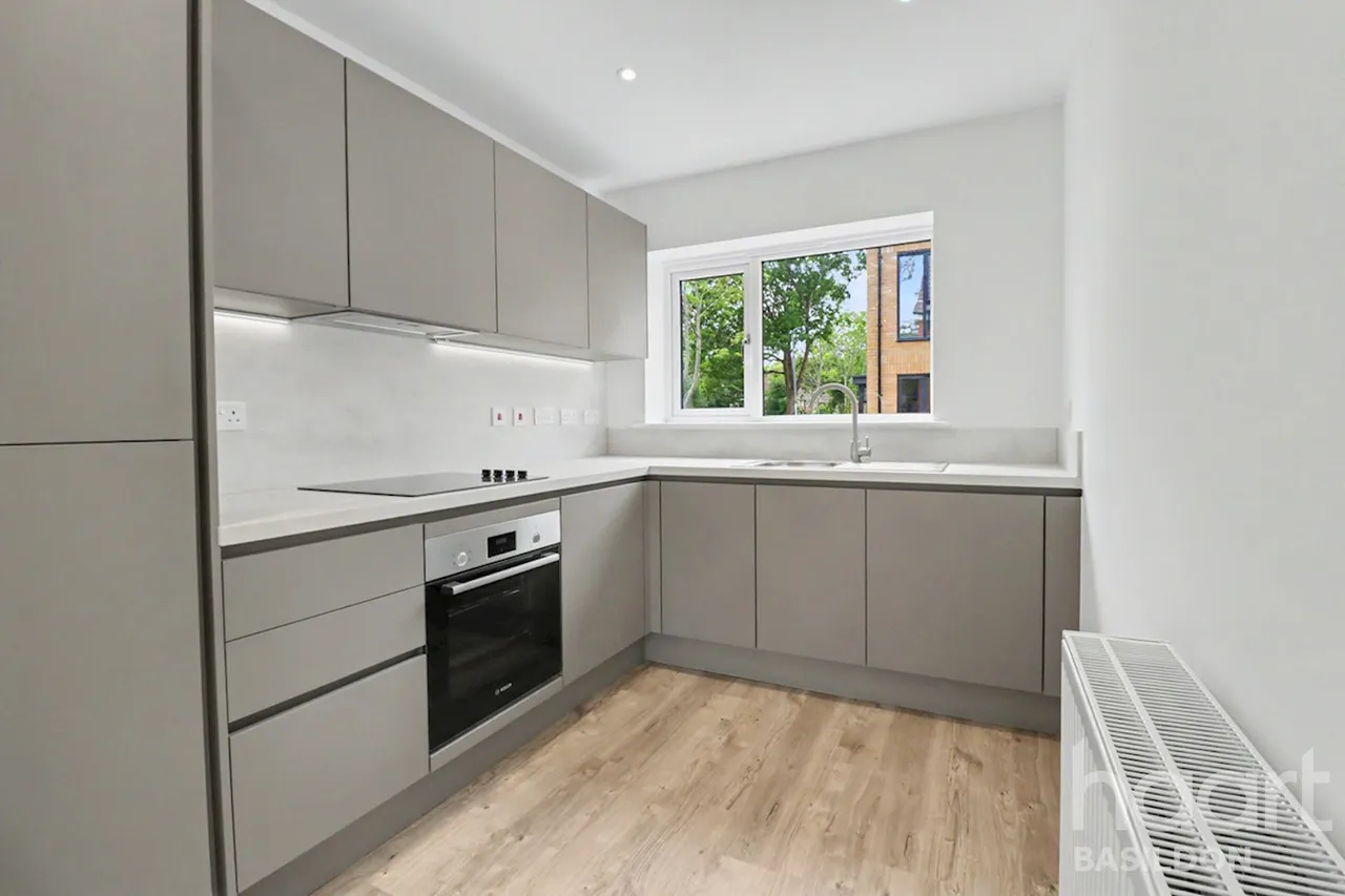 Ghyllgrove Close, Basildon, SS14, photo 4