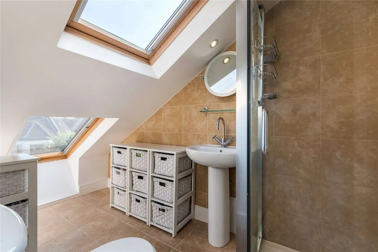 Bramfield Road, London, SW11 6PZ, photo 9