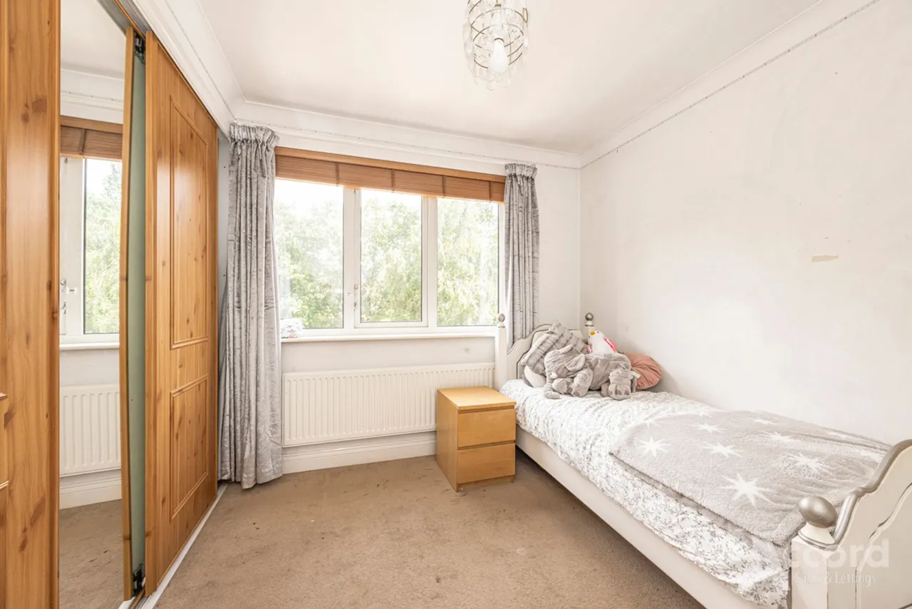 Parkside Avenue, Romford, RM1, photo 39