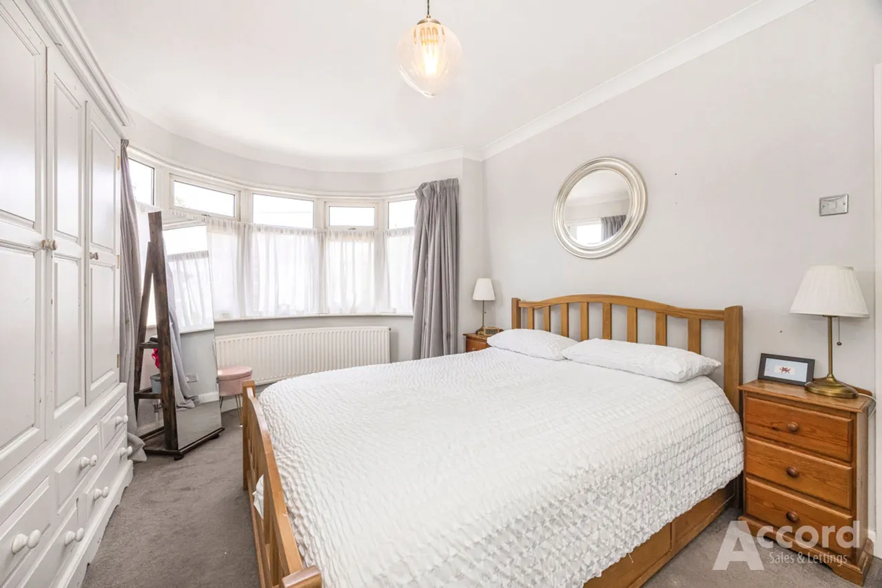 Parkside Avenue, Romford, RM1, photo 37