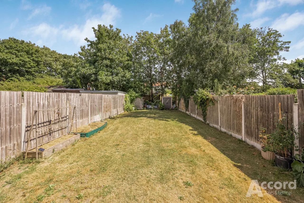 Parkside Avenue, Romford, RM1, photo 21