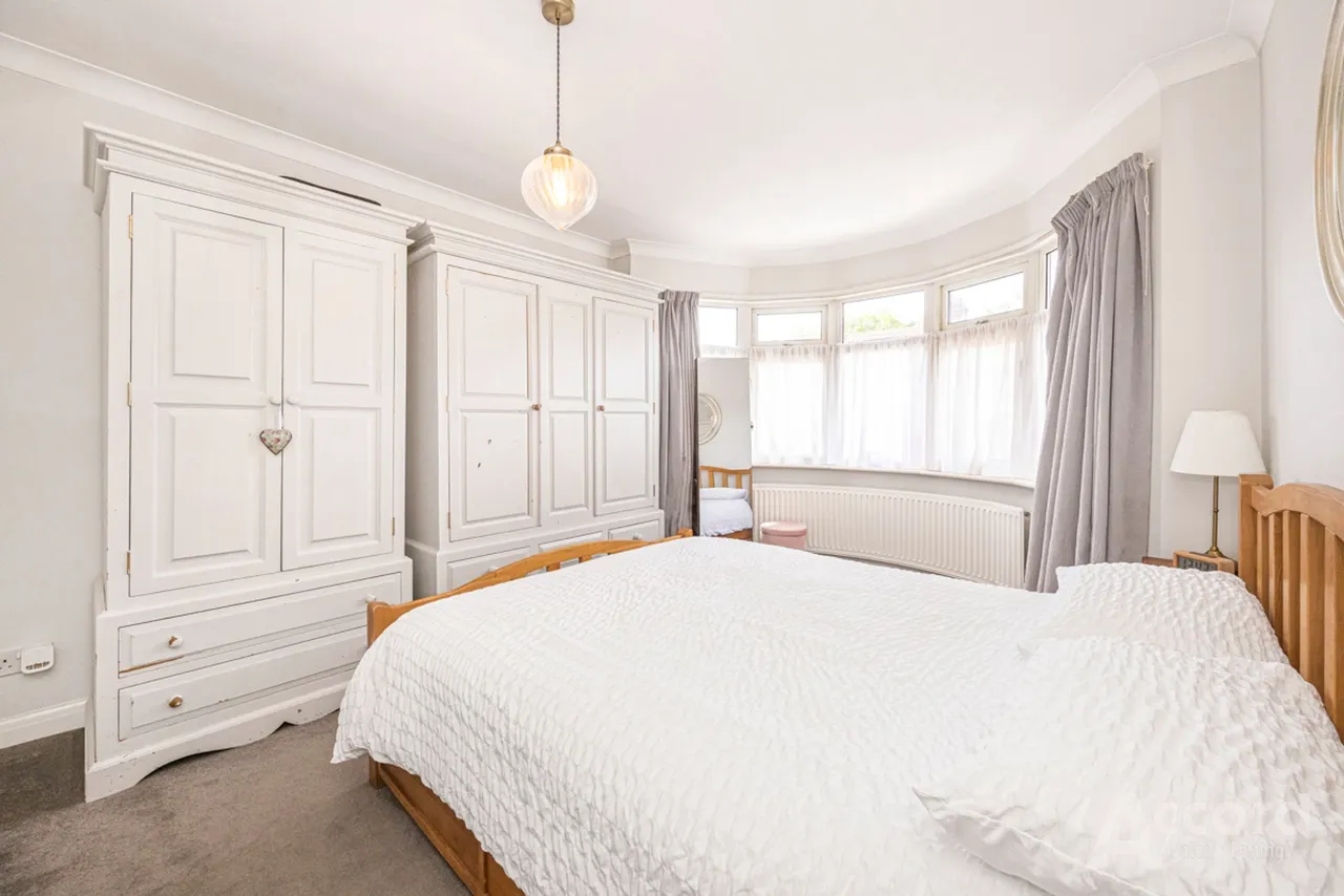 Parkside Avenue, Romford, RM1, photo 13
