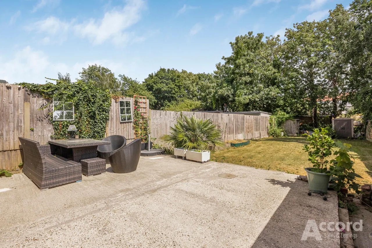 Parkside Avenue, Romford, RM1, photo 42