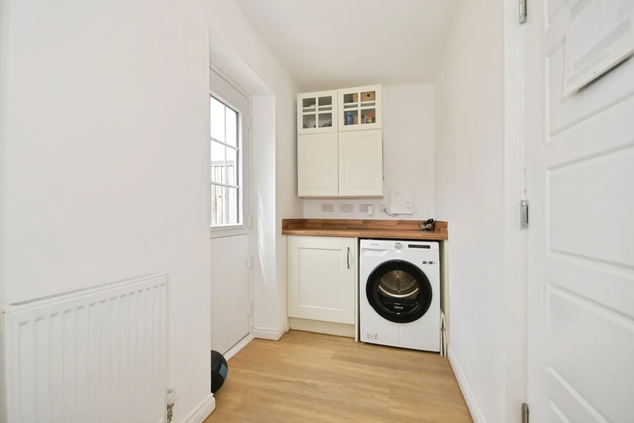 Poppy Crescent, Chesterfield, S41, photo 6