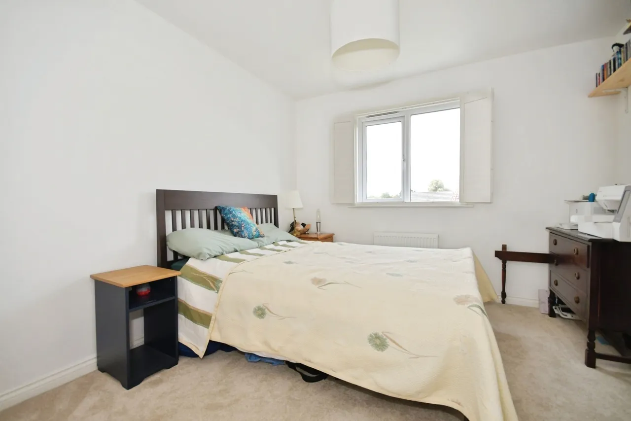 Poppy Crescent, Chesterfield, S41, photo 11