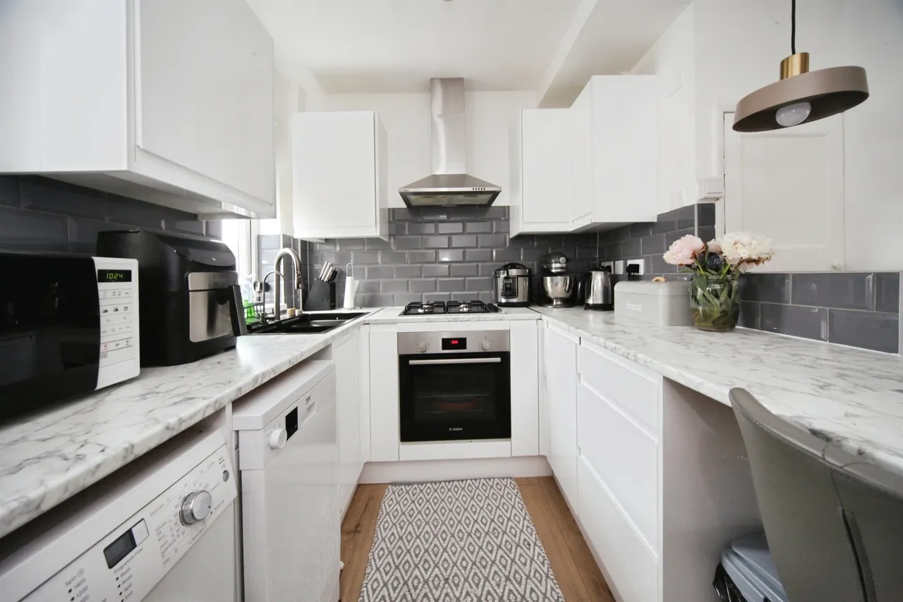 Fourth Avenue, Luton, LU3, photo 12