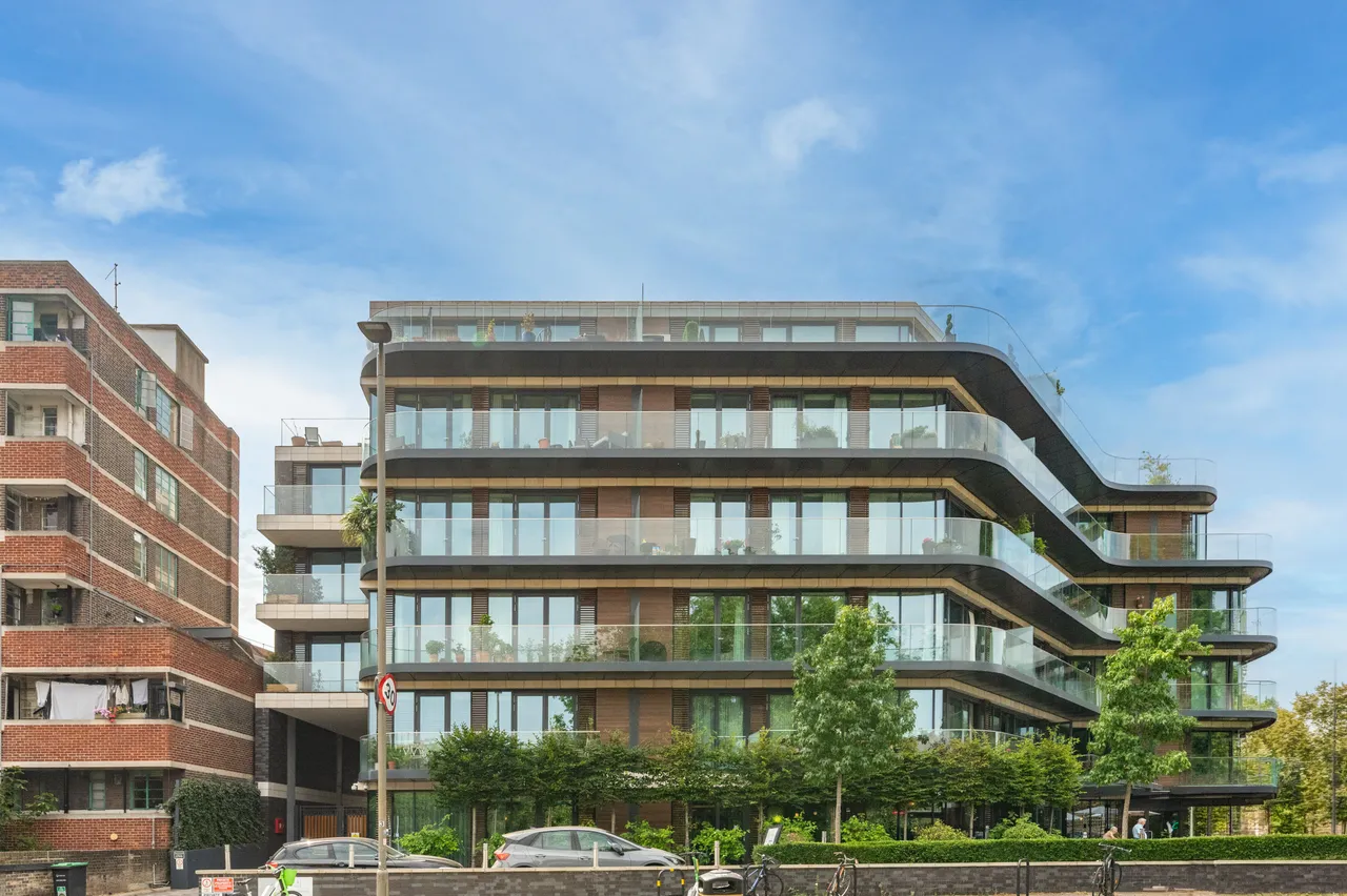 1 bed flat for sale, London, SW4