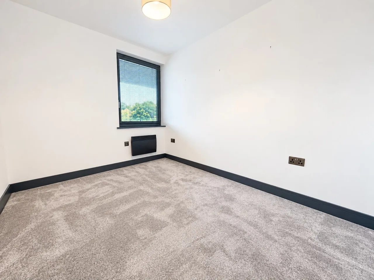 Fencliffe Road, BD16, photo 6