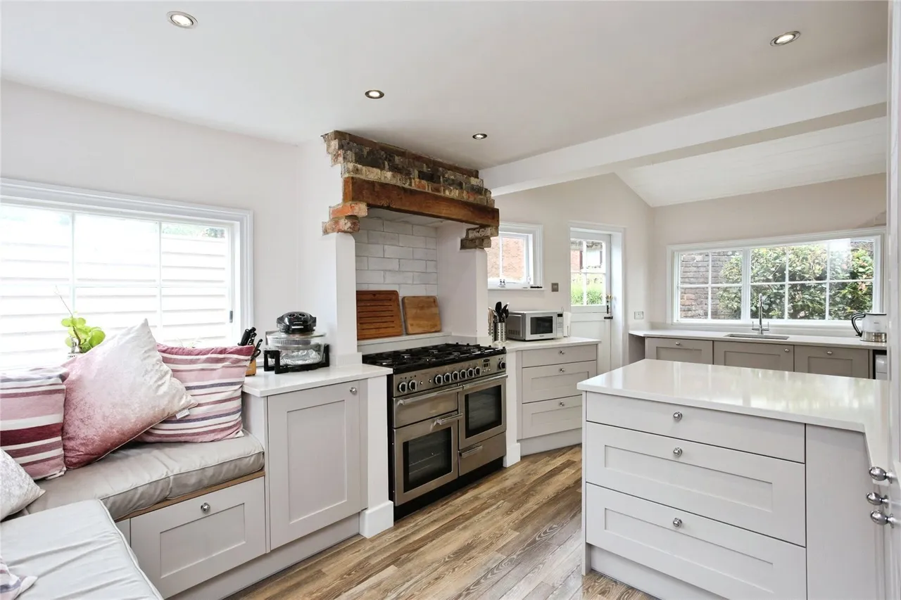 Charlton Terrace, Tonbridge, TN9, photo 2
