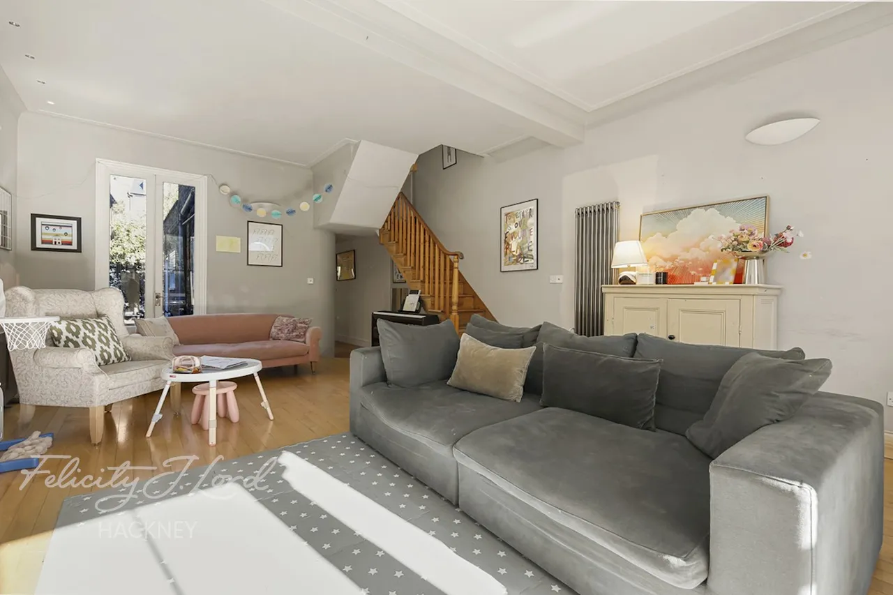 Walsingham Road, London, E5, photo 10