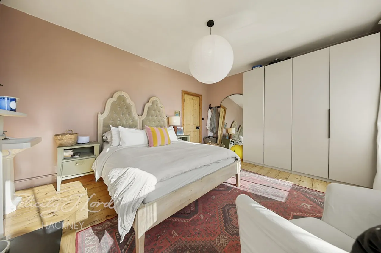Walsingham Road, London, E5, photo 12