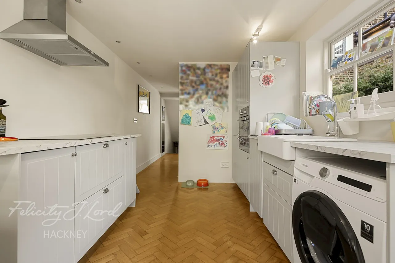 Walsingham Road, London, E5, photo 14