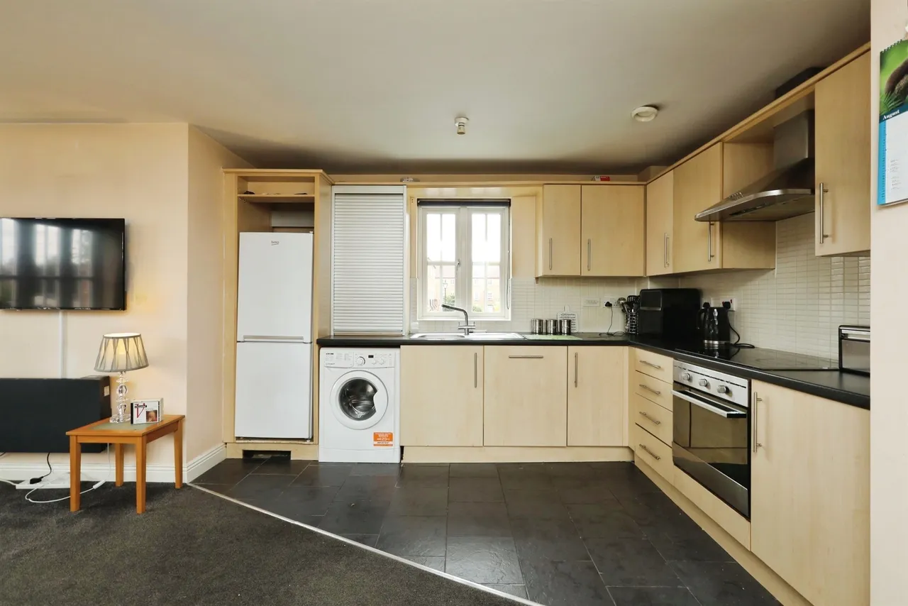 Denbigh Avenue, Worksop, photo 2