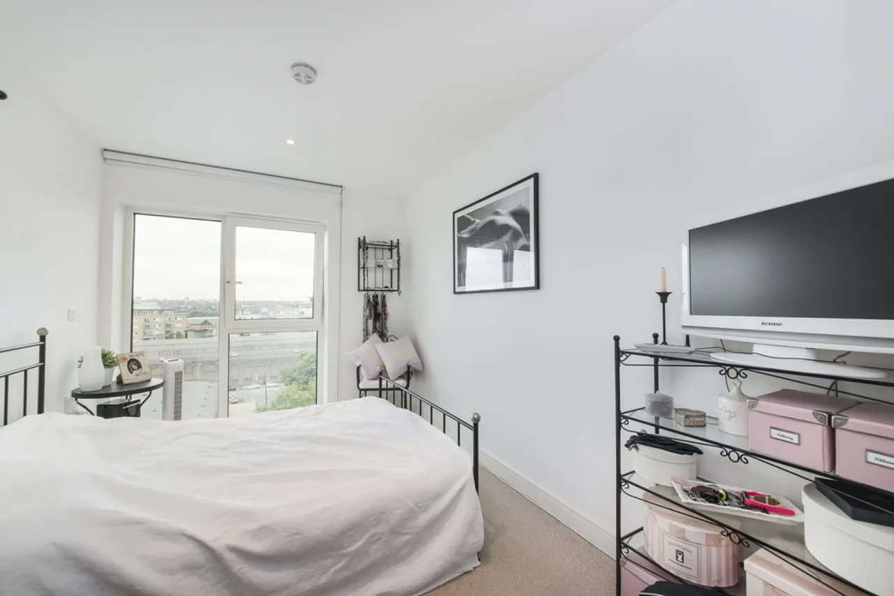Spinnaker House, Battersea Reach, SW18, photo 7
