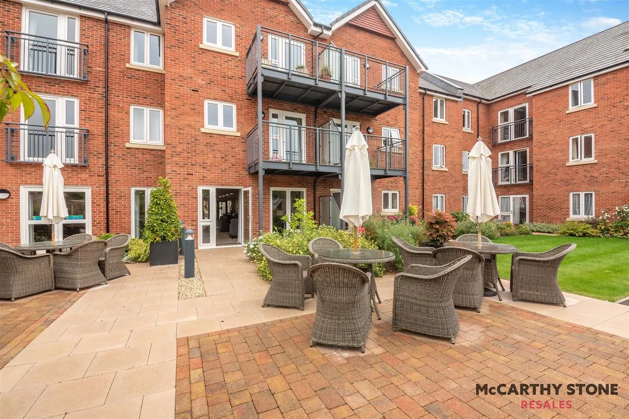 The Moors, Thatcham, RG19, photo 17