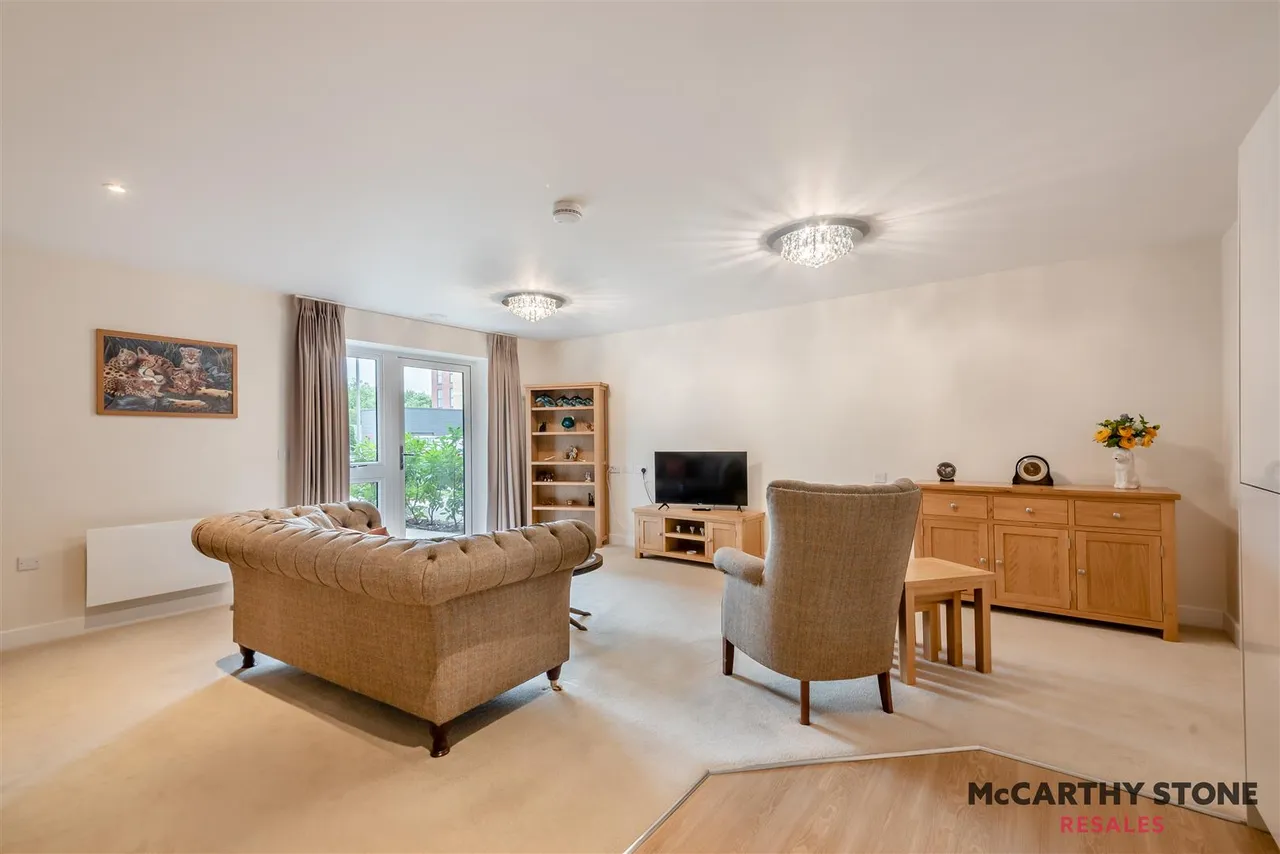 The Moors, Thatcham, RG19, photo 3