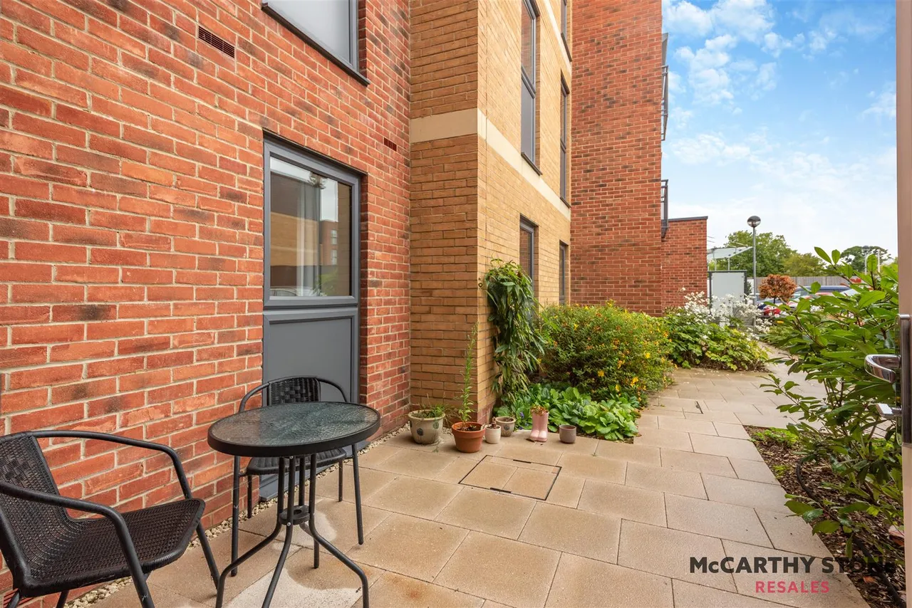 The Moors, Thatcham, RG19, photo 6