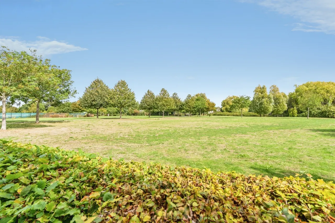 Baillie Gardens, Bognor Regis, PO21, photo 3