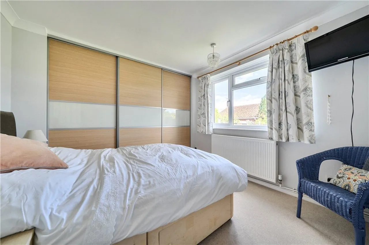 School Road, West Wellow, SO51, photo 9