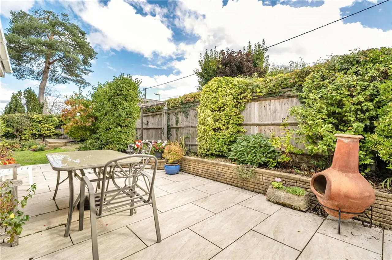 School Road, West Wellow, SO51, photo 15