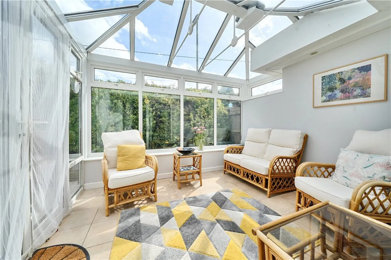 School Road, West Wellow, SO51, photo 6