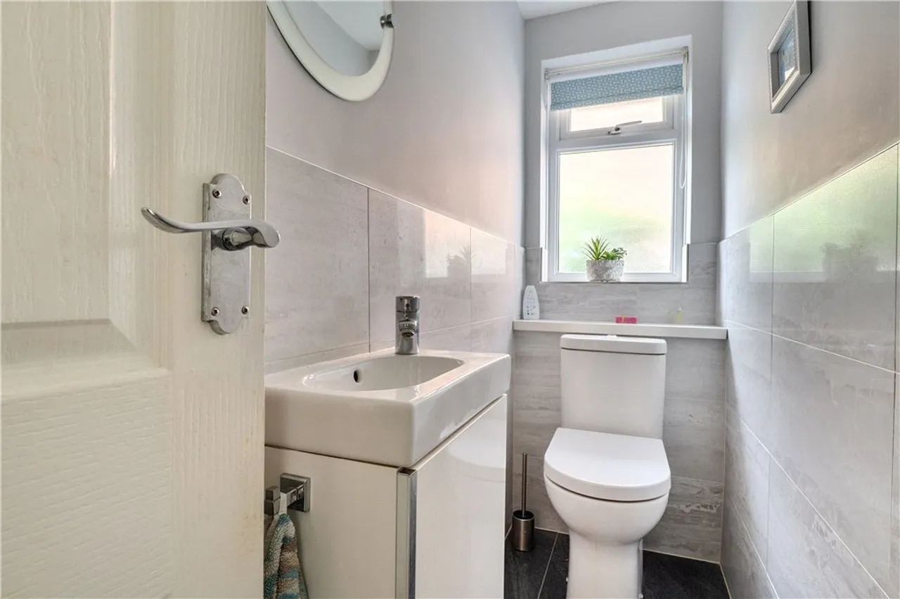 School Road, West Wellow, SO51, photo 11