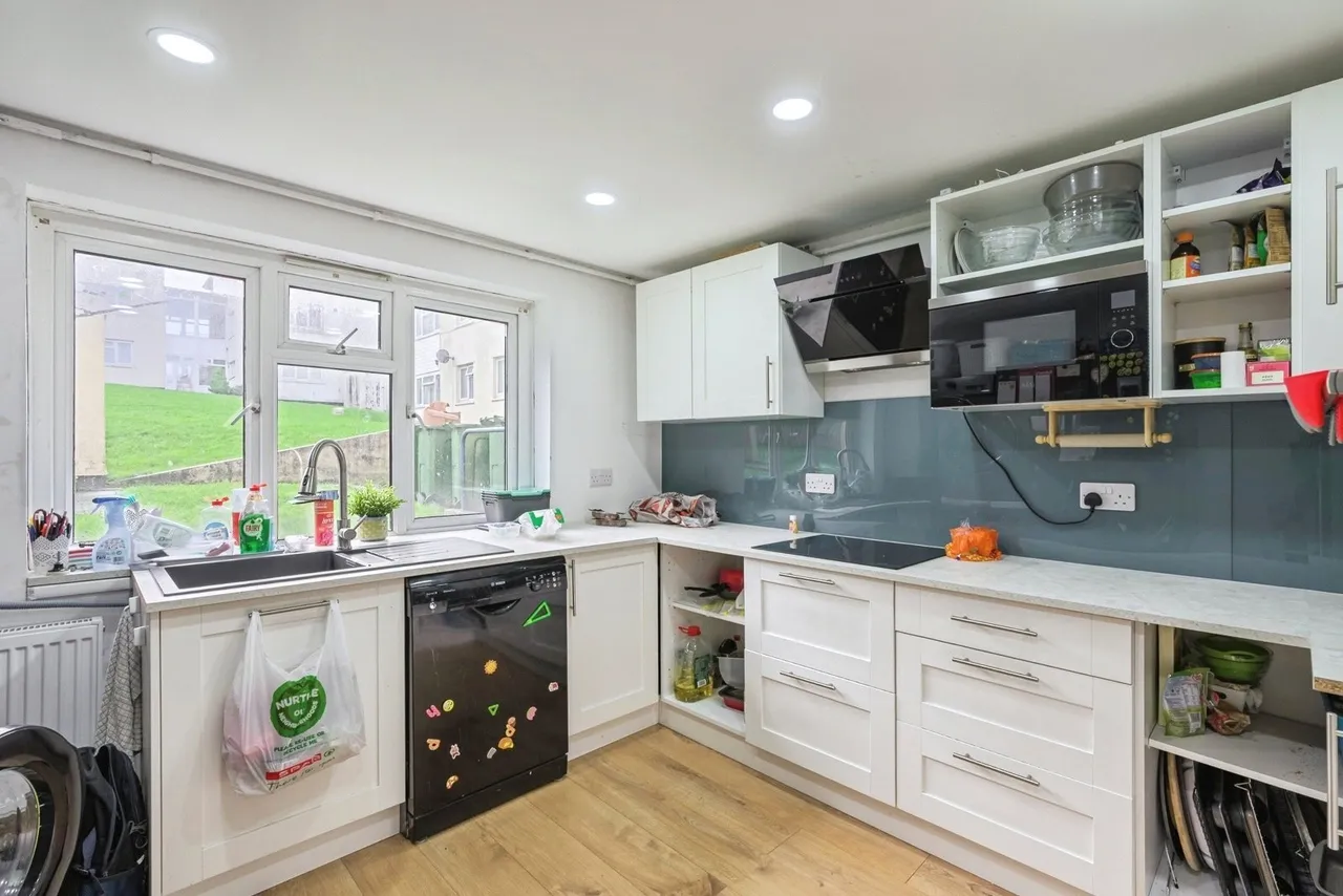 Barne Close, St Budeaux, PL5, photo 6