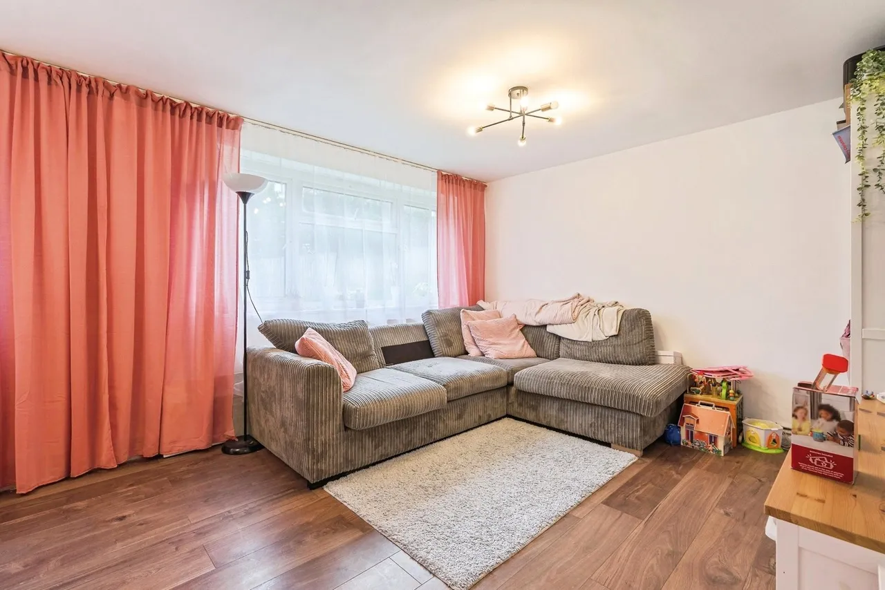 Barne Close, St Budeaux, PL5, photo 4