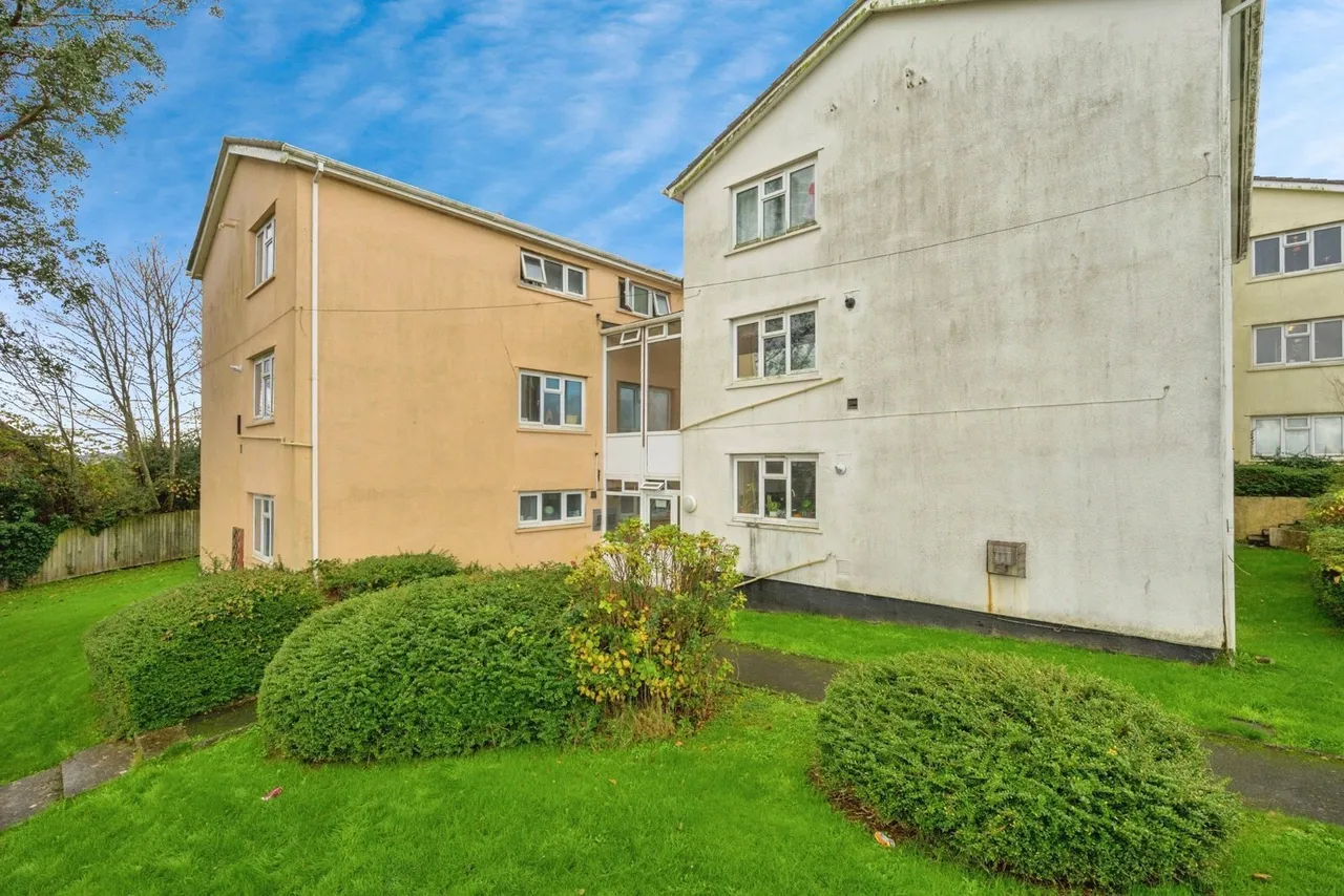 Barne Close, St Budeaux, PL5, photo 2