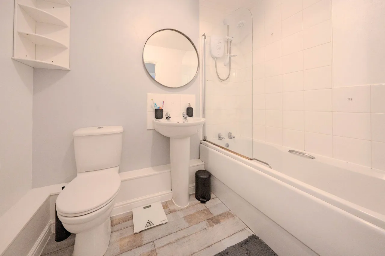 Whitehall Green, Leeds, LS12, photo 16