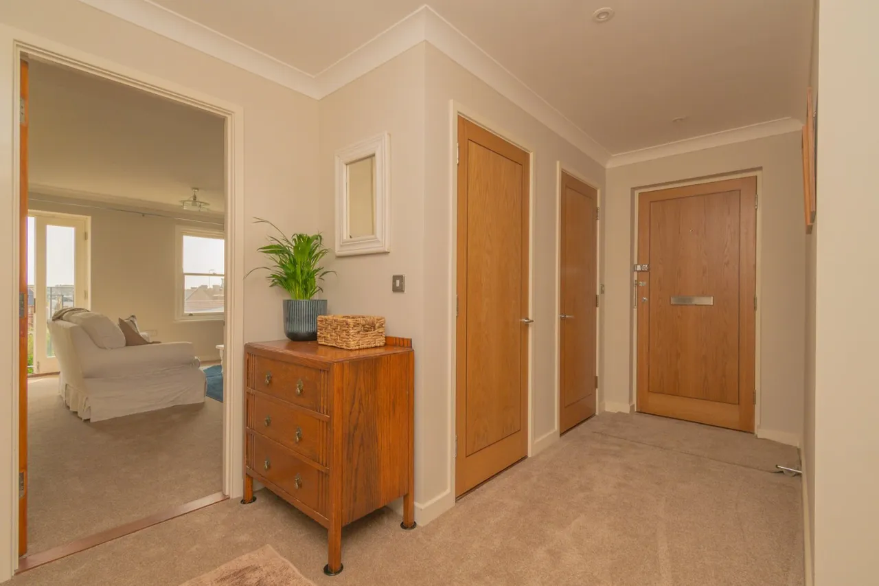 Addington Street, Ramsgate, CT11, photo 8
