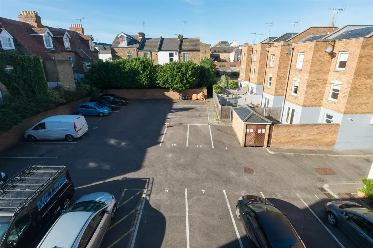 Addington Street, Ramsgate, CT11, photo 15