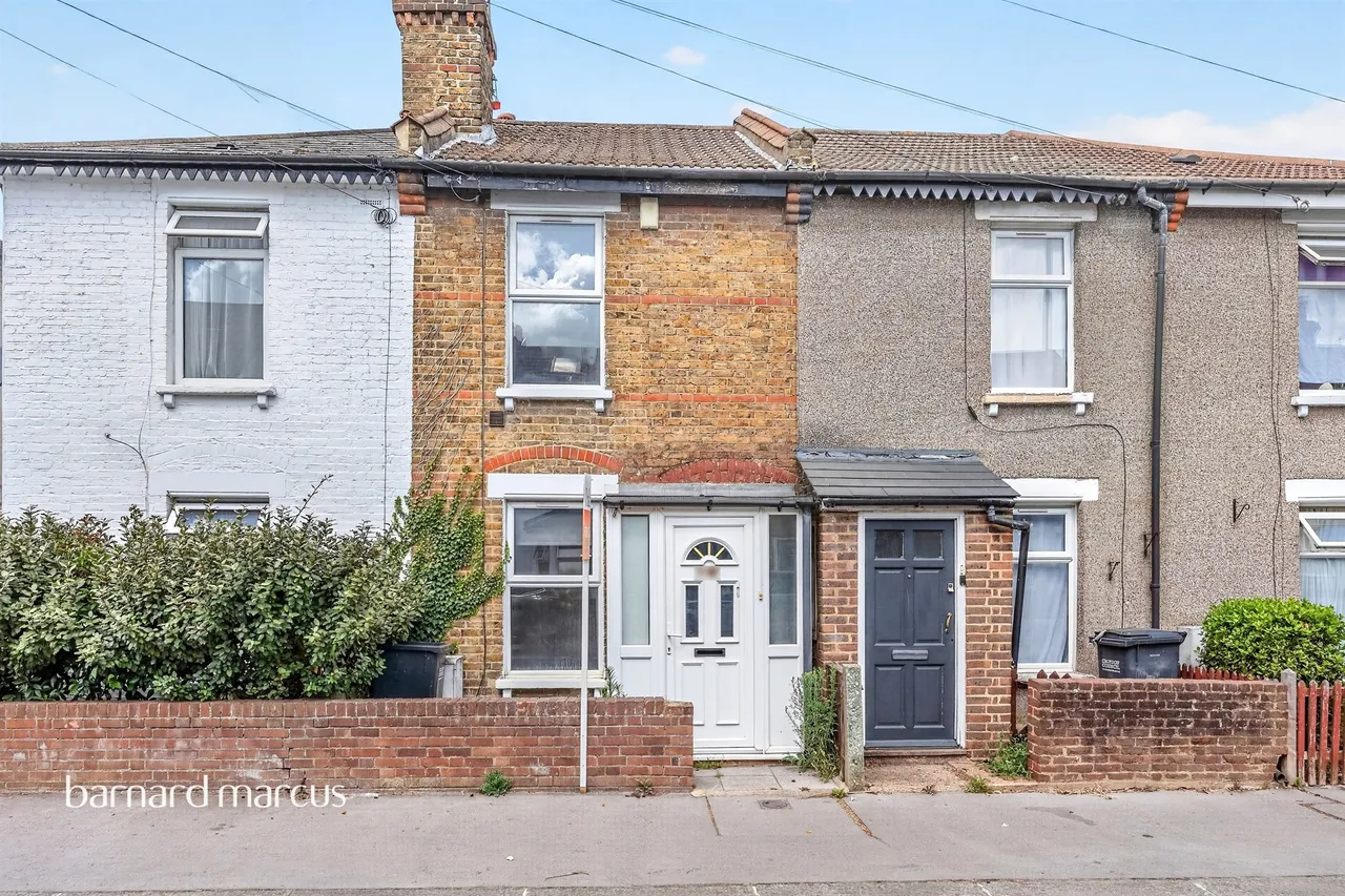2 bed house for sale — Warren Road, Croydon