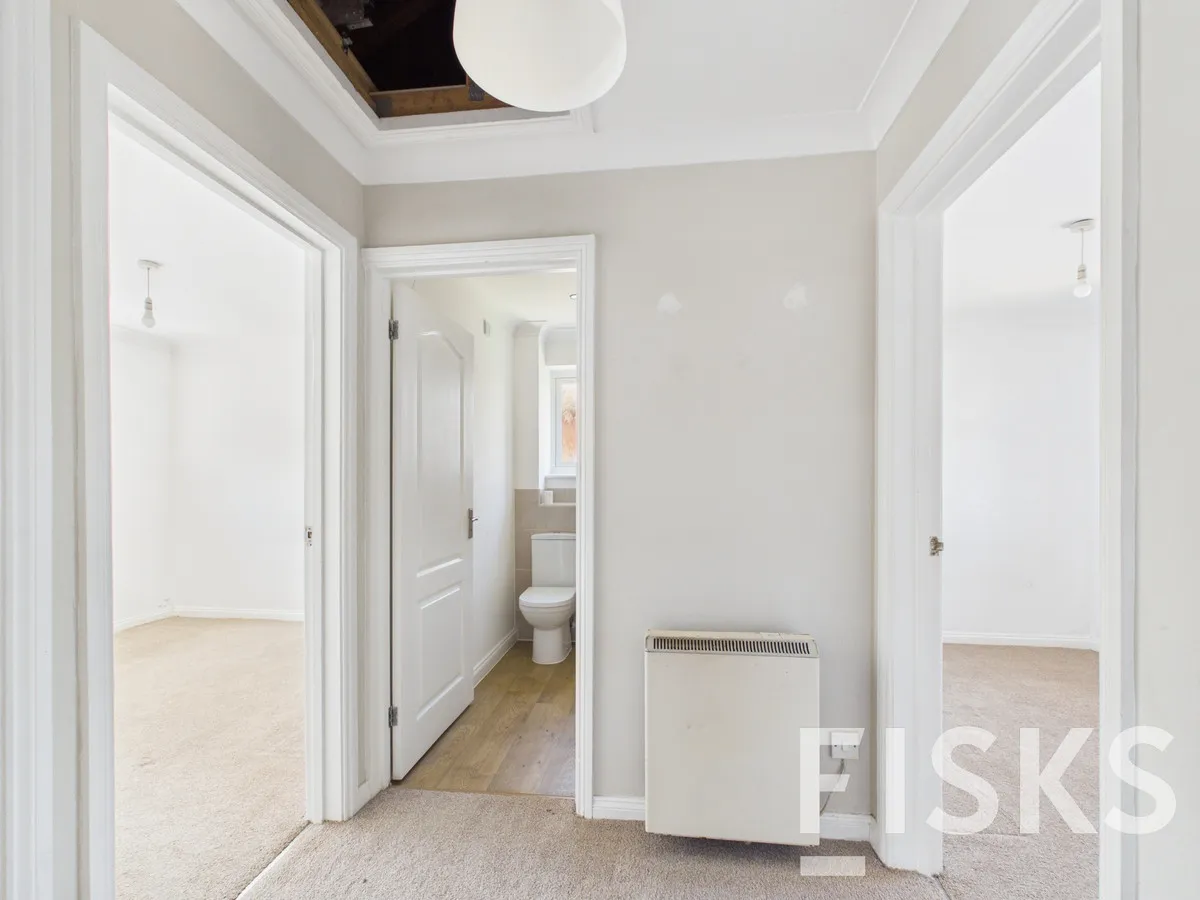 Downs Grove, Basildon, SS16, photo 2