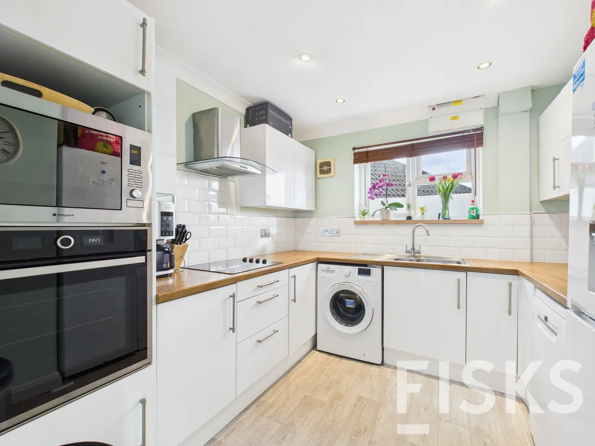 Downs Grove, Basildon, SS16, photo 3