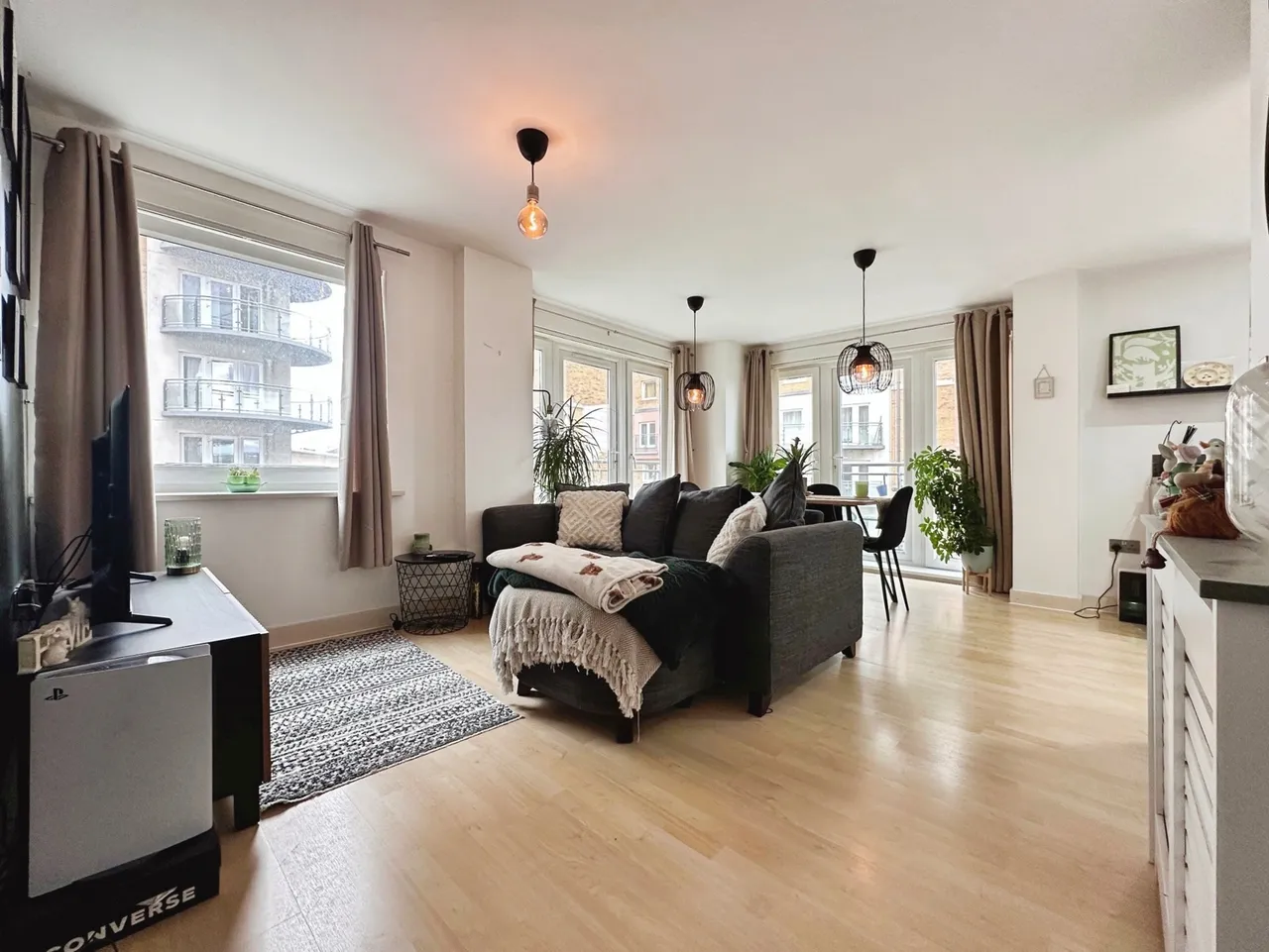1 bed flat for sale — Winterthur Way, Basingstoke, Hampshire, RG21 7UQ