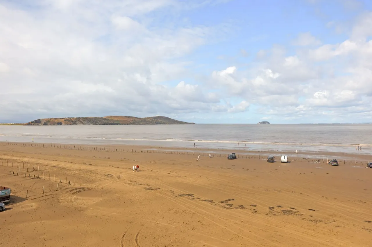 Royal Sands, Weston-Super-Mare, BS23, photo 18
