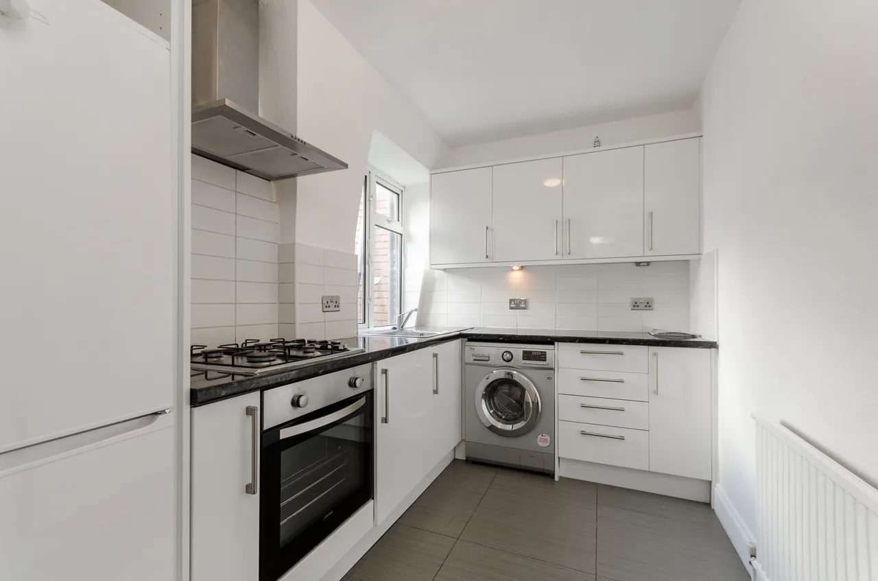 6 Lime Court, Cambridge Road, Kingston upon Thames, photo 3
