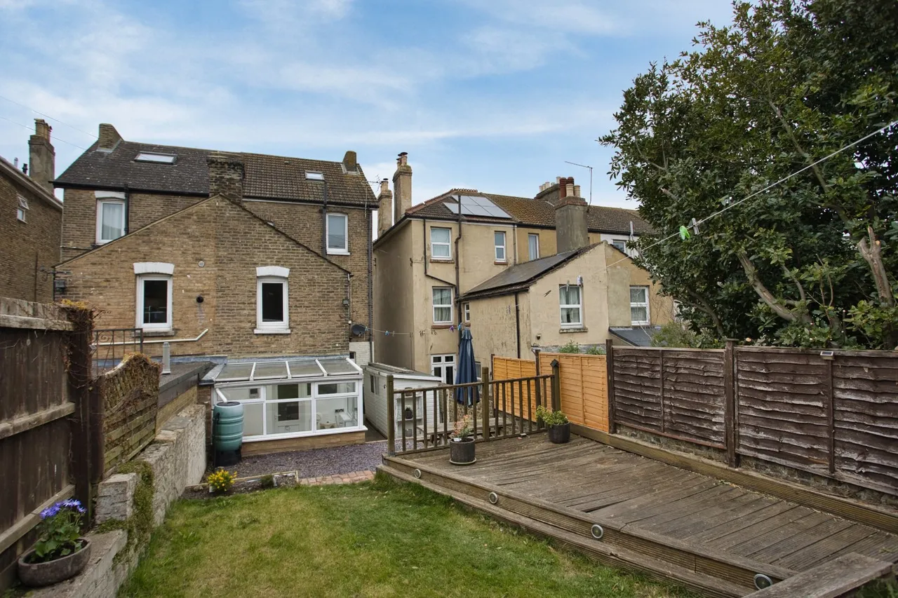 Folkestone Road, Dover, CT17, photo 18