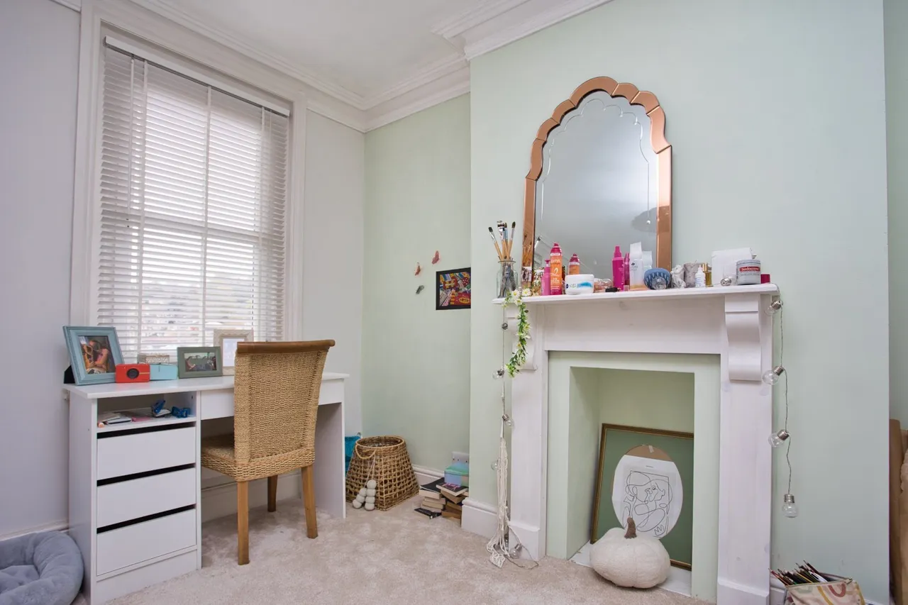 Folkestone Road, Dover, CT17, photo 12