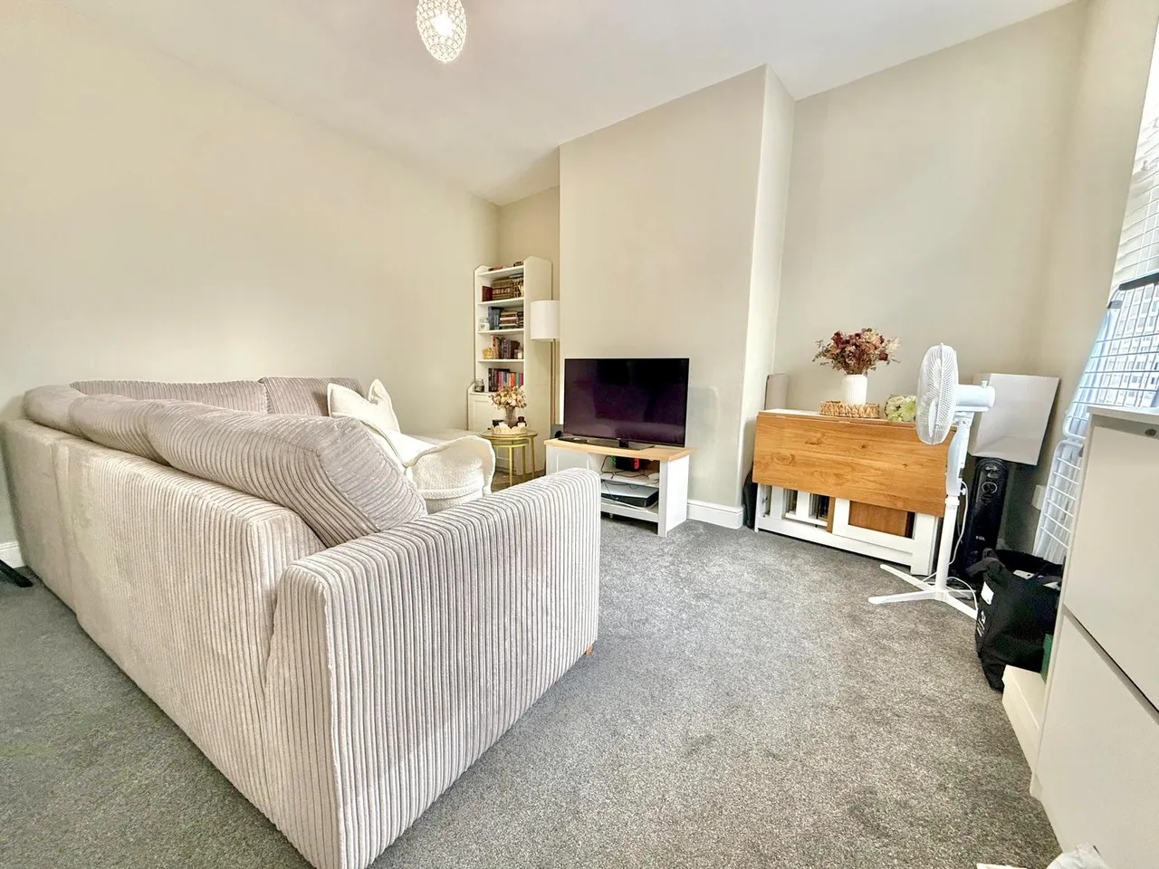 Woodville Avenue, Horsforth, LS18, photo 2