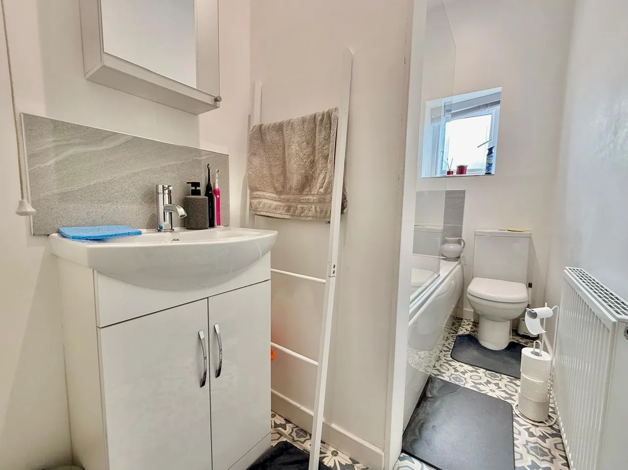 Woodville Avenue, Horsforth, LS18, photo 13