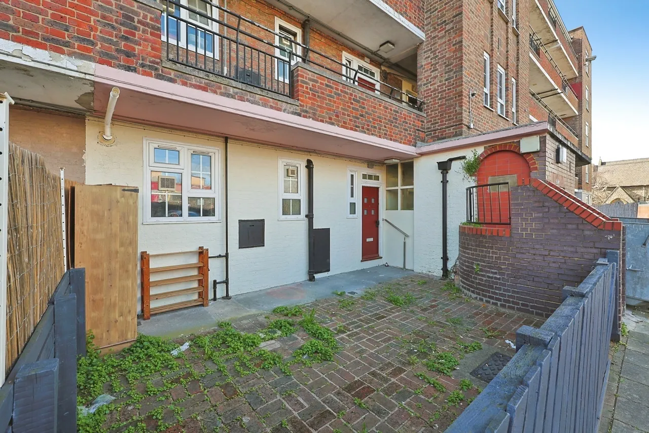 Dartington House, Union Grove, London, SW8, photo 16