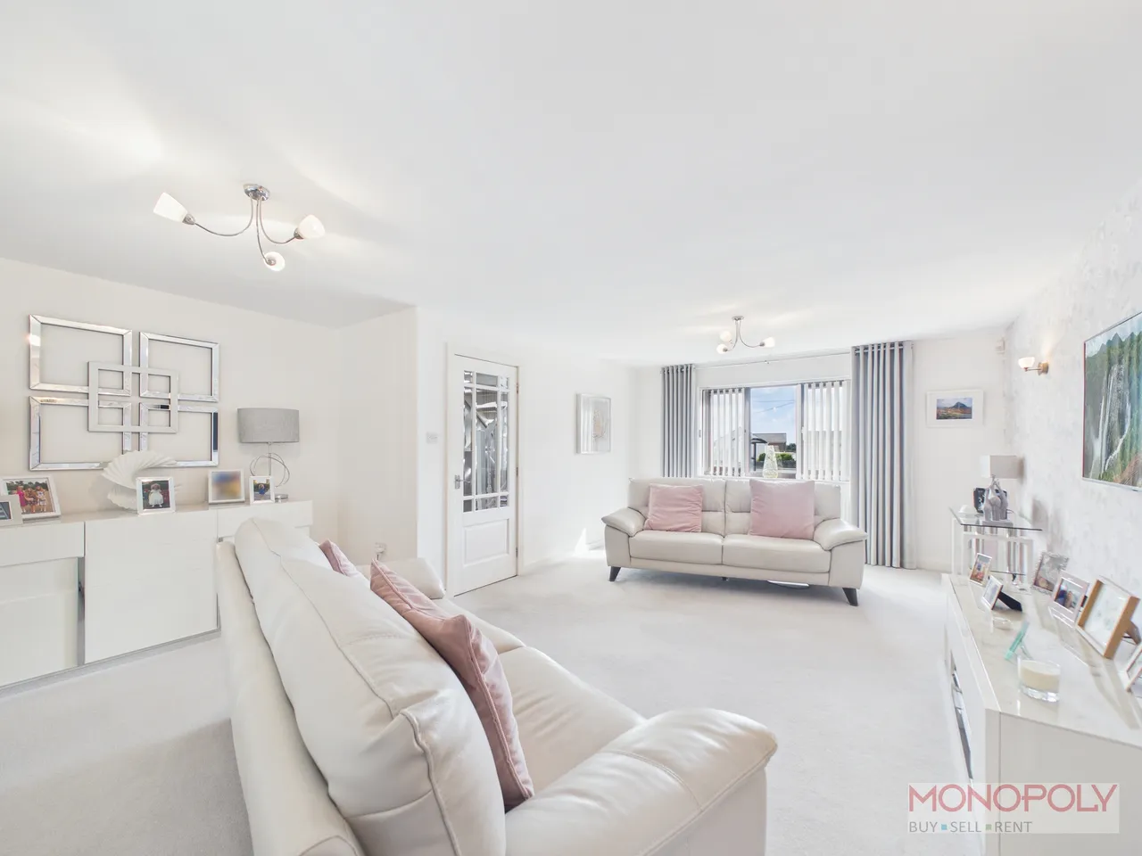 Maelor Close, Pentre Broughton, LL11, photo 2