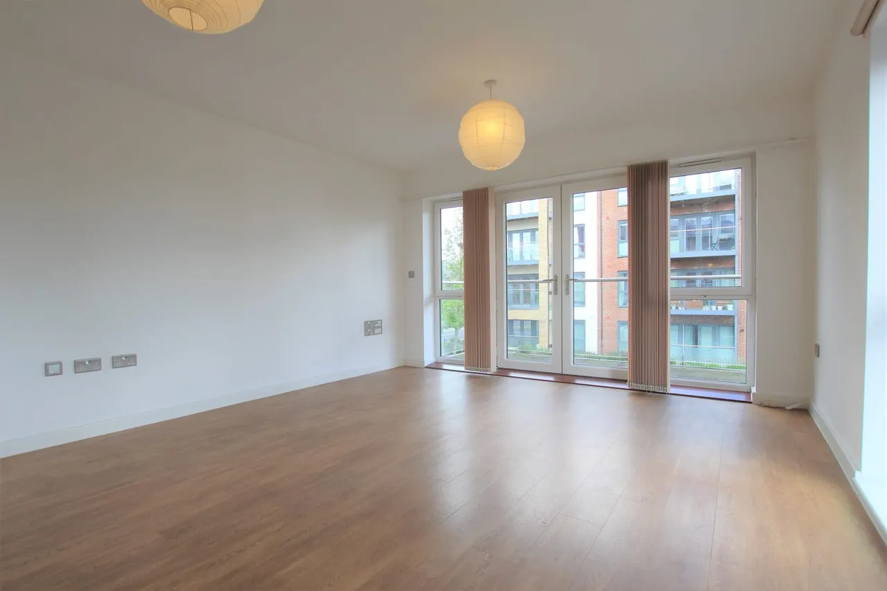 Pascal Mews, Milton Keynes, MK10, photo 4