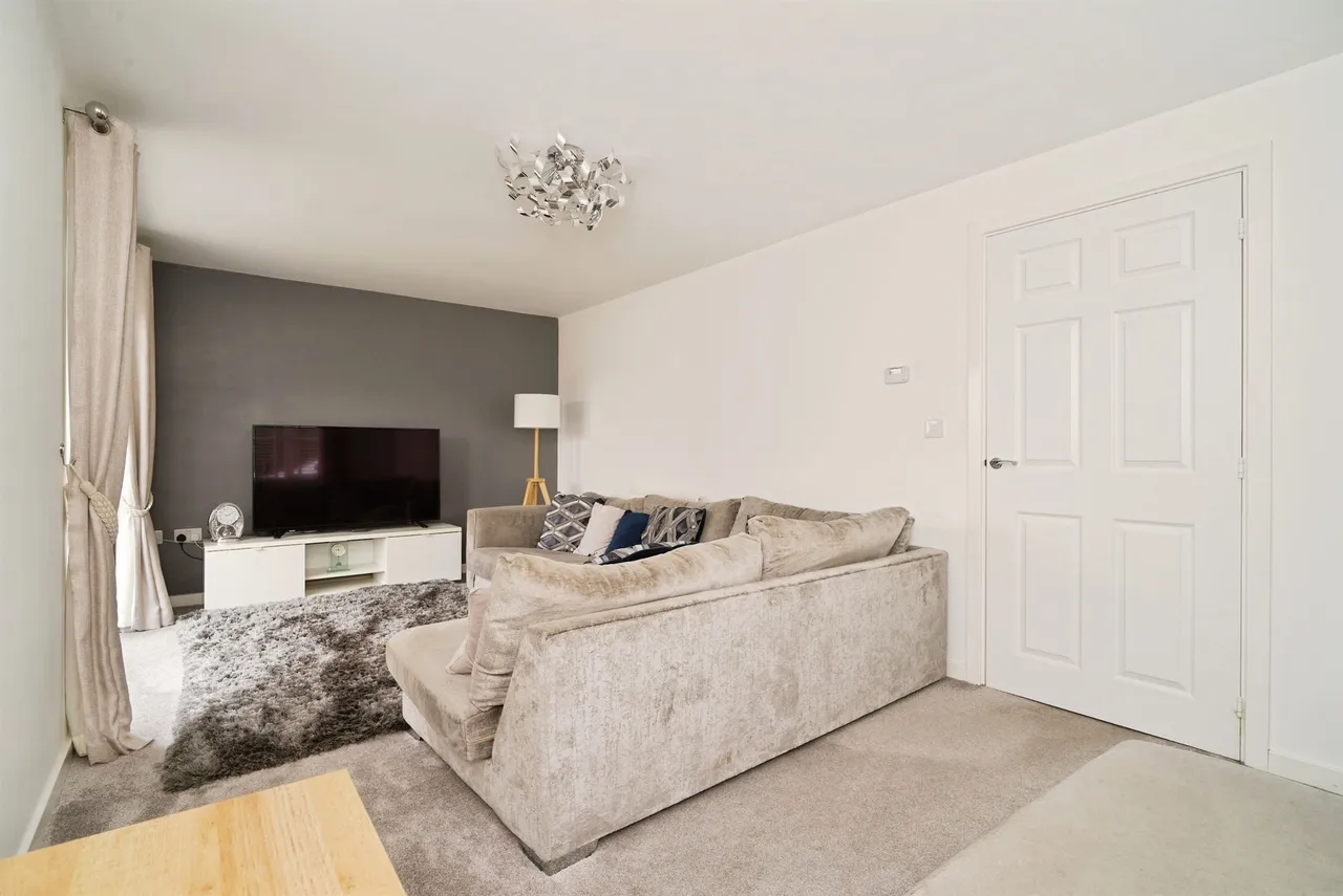 Red Kite Road, Barnsley, photo 3